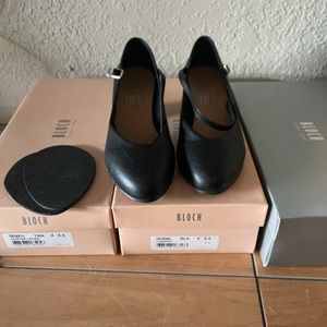 Bloch size 5 Broadway shoes